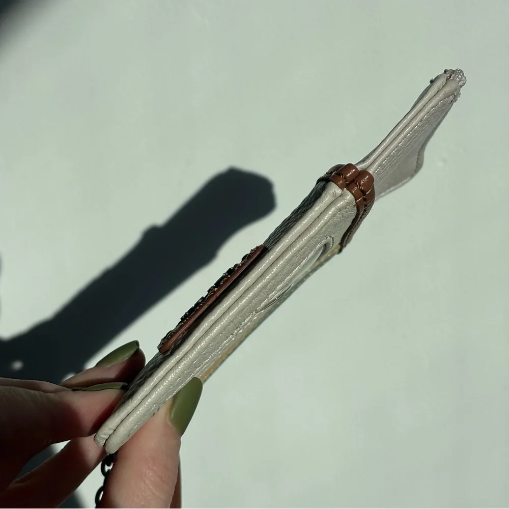 The Sak Iris Card Wallet -looks new - Picture 6 of 10